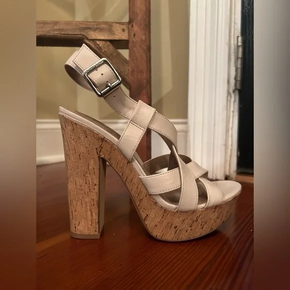 Vince Camuto Size 7.5 M Off White Open Toe Platform Leather Duval - Picture 7 of 11